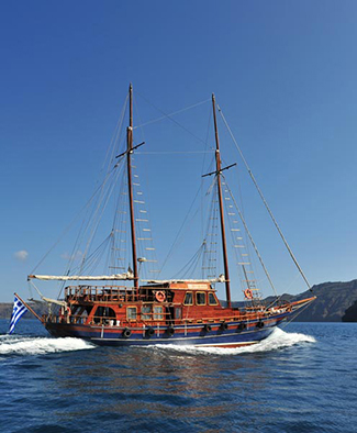 Tour of Caldera & Sunset in Oia
